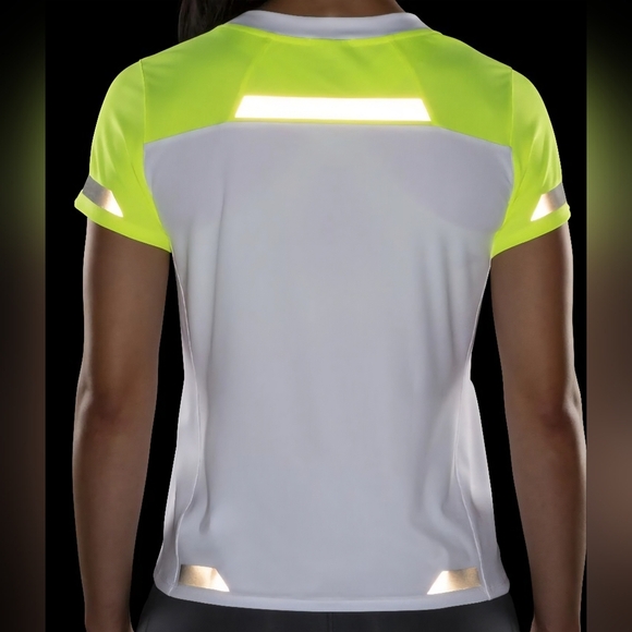 NWT Brooks Women's Run Visible Short Sleeve Performance Tee, Size S - Picture 5 of 8